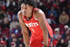  巴特勒在加拿大队比赛中关键助攻，爆冷引发热议！-乐动官方网站